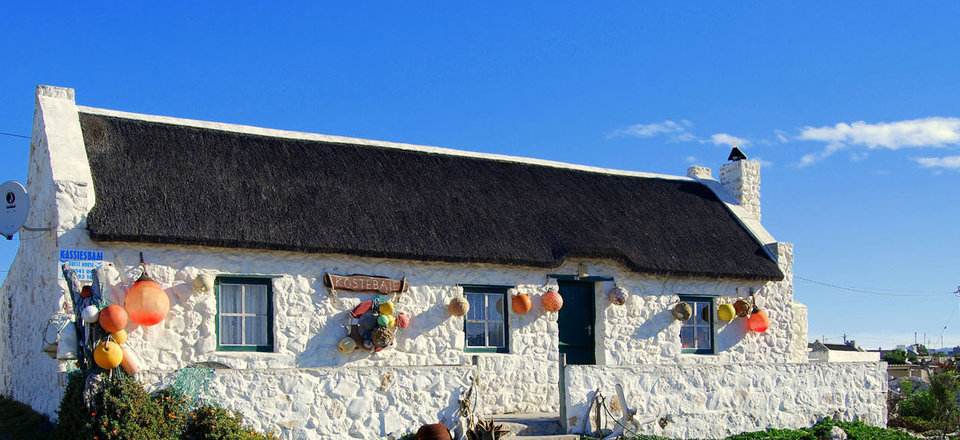 A Coastal Hideaway Tucked Away in Time