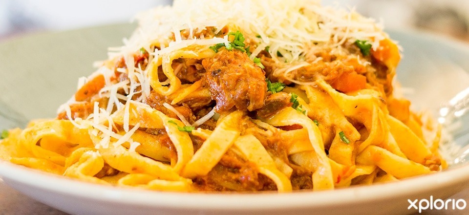 Savour the Flavours of Home-Made Foods with an Artistic Flair