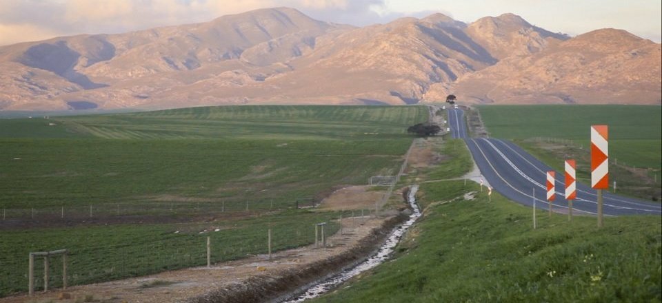 Discover the Town at the Foot of Swartberg Mountains