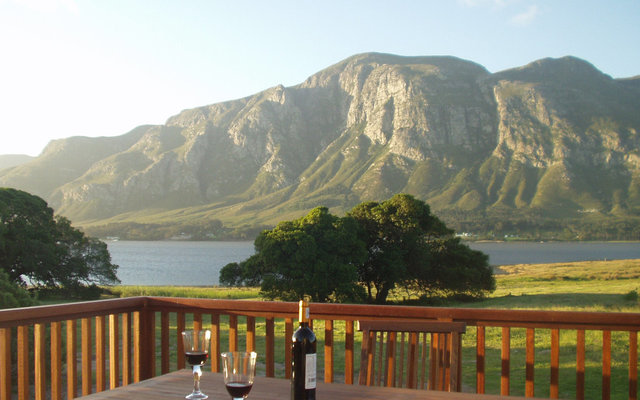 Wine Tasting in Stanford Wine Tasting in Stanford