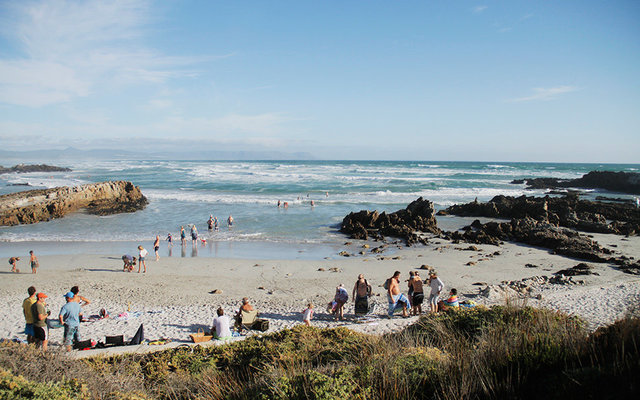 hermanus-is-perfect-for-a-beach-holiday-in-south-africa-LR