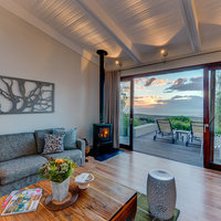 Lounge of Forest Lodge suite