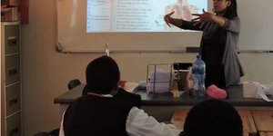 Met  ingang van 2016 word ons van “smart classes” voorsien waar daar dataprojektors en interaktiewe witborde geïnstalleer is 