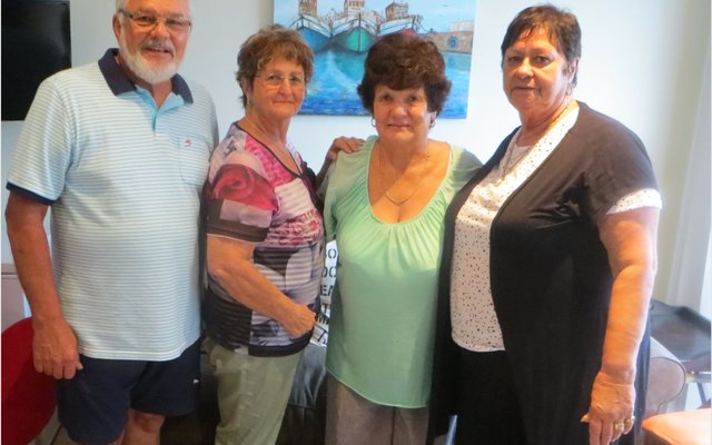 Gansbaai Belastingbetalers- en Inwonersvereniging se nuwe Bestuur, Nico Naudé, Maretha Geldenhuys, Lida Naudé en Ivy van Huyssteen