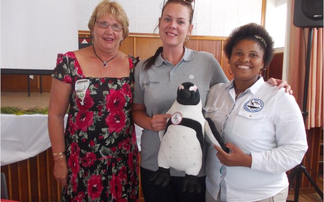 Rienie Lüdick, Cari du Preez en Pinky Ngewe