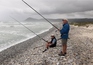 Moenie sommer aanvaar nie