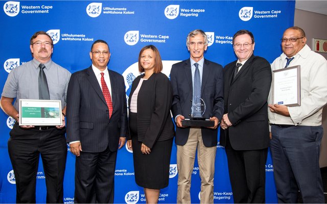 Fltr:  Mr Johan Tesselaar (Director Management Services/CFO, Overberg  District  Municipality),  Dr Ivan Meyer (Western Cape Minister of Finance), Ms Sharrone Adams (Business Unit Executive at the Auditor General), Mr David Beretti  (Municipal Manager, Overberg District Municipality), Mr Anton Bredell (Western Cape Minister of Local Government Environmental Affairs and Development Planning), Cllr Lincoln de Bruyn (Executive Mayor, Overberg District Municipality 