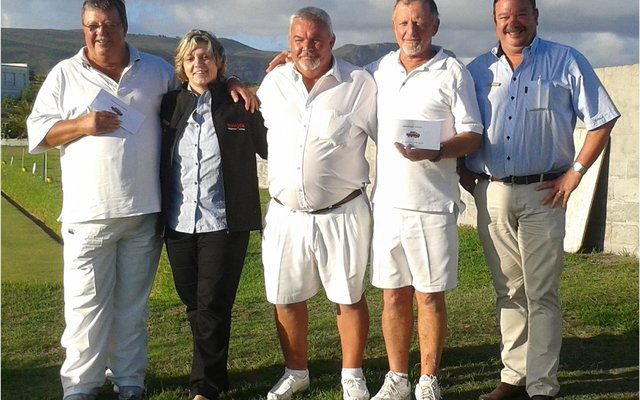 Theuns Roodman, Vennesa Botma (Hermanus Toyota), Jaco Swart, Sakkie van Zyl en Oosie Oosthuizen (Hermanus Toyota)