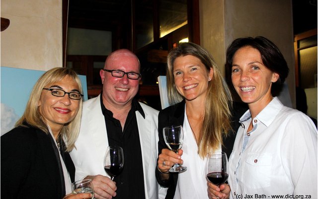 Sandra en Reinhard Kern, Catherine Nyquist en Lizaene Cornwall