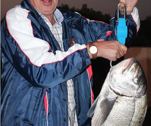 Eldo lag oor sy 7.42kg Mosselkraker