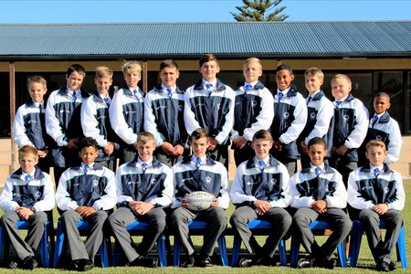 Die o/13A rugbyspan van Laerskool Gansbaai was in die gelukkige posisie om nuwe spanbaadjies van Premier Fishing te ontvang en oefenhemde en –broekies van Guano Organic Fertilizer.  Die afrigters, Jonathan Doyle en Michiel Geldenhuys, is baie dankbaar vir die ondernemings se belangstelling in hul span en die bevordering van sport by die skool.  Die kleredrag sorg vir ’n besondere eenheid en trots onder spanlede.  Die span het tydens die afgelope seisoen vier van hulle agt wedstryde gewen en een gelykop gespeel teen Laerskool LS Totius (0-0).  Hulle wen Hermanus se B-span met 46-7, Ashton met 15-5, Gansbaai Primêr (Blompark) 61-0 en Mount Pleasant Primêr 10-5. Hulle loesingwedstryde was teen Overberg (5-12), Hermanus A (0-10) en Rûens Kollege (10-12).