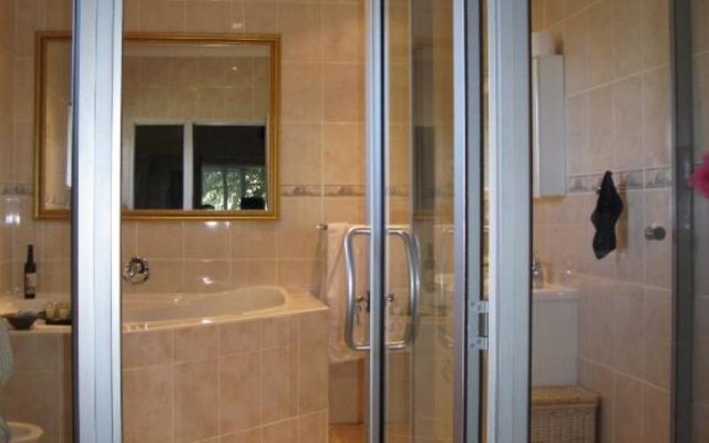 Bathroom with Spa Bath