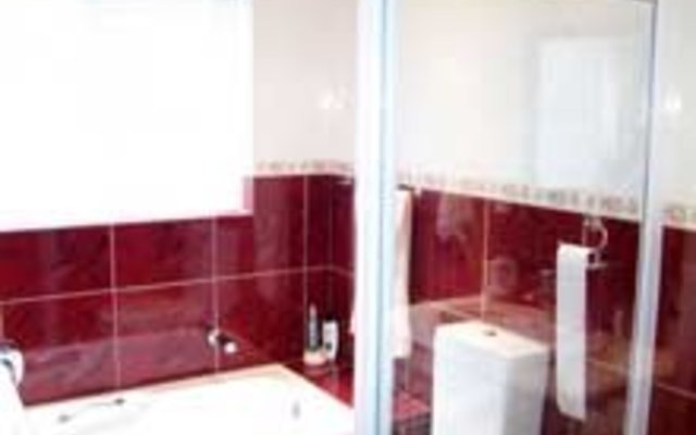 Downstairs full bathrooms Downstairs full bathrooms