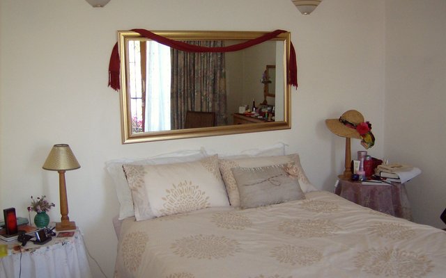 Bedroom with bathroom Bedroom with bathroom