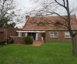 Beautiful holiday cottage close to Waterfront in Kleinmond