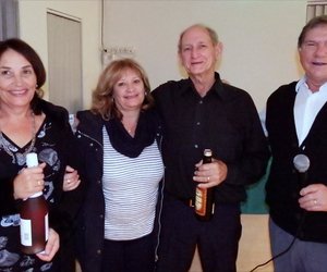 Hengelaars kampeer om die braaivuur