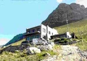 Double up in large family home : Betty's Bay