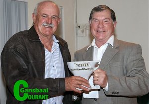 Katrolle sing by Birkenhead-klub