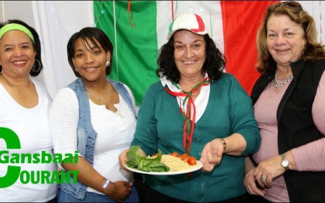 Italië se Fynbos-sjefs is vlnr Charmain Visser, Erin Fourie, Marina Valoppi-Grove en Naideen Hickman.