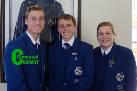 Die drie Ovies-leerders wat ‘n silwer- en twee brons medaljes tydens ‘n Eisteddfod-aand gewen het. Vlnr Ruan Delport, Ian le Roux en Kaylee Krige. 