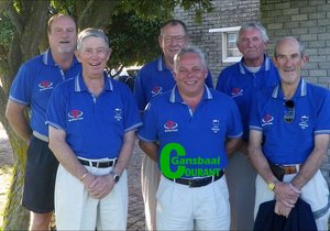 Gholfklub-lede is bedrywig in ons geweste