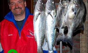 Pearly Hengelklub klop Alpha en Weermag