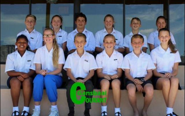 Laerskool Gansbaai se Leerlingraad vir 2017: Voor vlnr: Jay-Andra Pieters, Mia van Eeden (Onderhoofdogter), Gavin Middleton (Hoofseun), Monique Hugo (Hoofdogter), Christof Dahl (Onderhoofseun) en Anrie van Niekerk.Agter vlnr: George Groenewald, Nadine Groenewald, Charl Eksteen, Nadine Kriel, AJ Bosch en Caitlyn Smit.