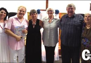 Manuel en Belia lei Kerssangdiens