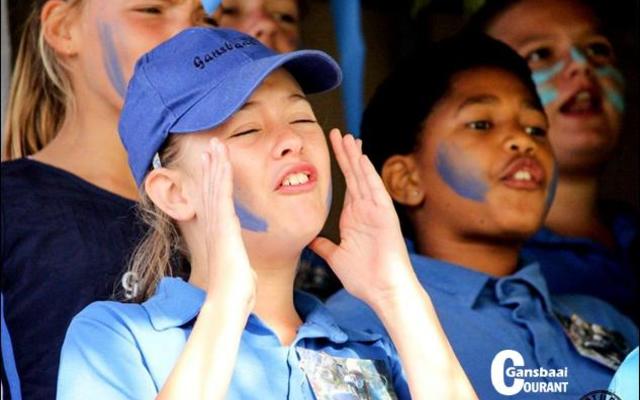 Lisa-Marie van Wyk van die Blouspan se gesig wys duidelik waarom die Blouspan die sangbeker gewen het.