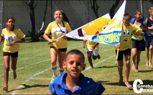 Die groot oomblik vir die Blou- en Geelspanne voordat die aksie op die atletiekbaan begin het.