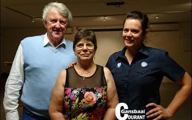 Left is dr James Gray who lead the service at Danger Point and also moved the guests to tears with the heart gripping story of the unfolding events on that fatal day 165 years ago. Next to him is Glenda Kitley and Cari du Preez from Gansbaai Tourism.