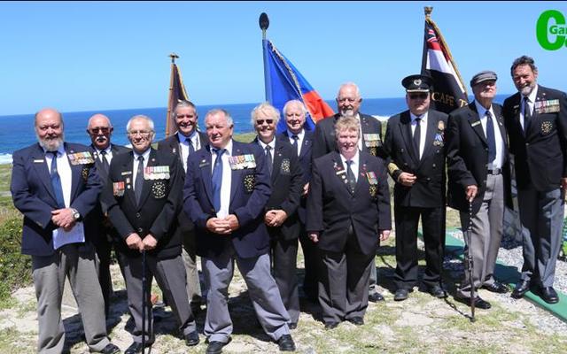 Attending this historical event, are members of the MOTH Battledress Shellhole from Vishoek.  From left Greg Dismore, Frikkie Basson (from Dawn Patrol Bergvliet), Richard Evans, Phil de Villiers, Les Lancaster, Vanessa Chambers, Keith Galvin and Julie Denham (front). Back from left:  Robby Abrahamse, Steven Abrahmse (Somerset West Fire Brigade) Les Smith and Ricky de Wet.