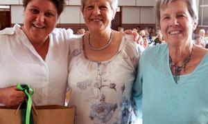 Aktrise Lindie Stander gesels oor haar lewe by Vrouediens-oggend