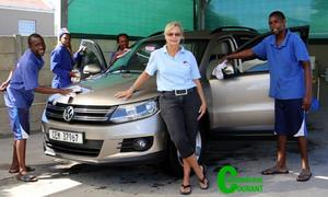 Jane's Car Spa brei uit