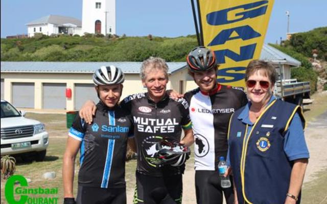 Charl-Stephan Nienaber was die algehele manswenner, met sy pa Charles in die tweede plek. Charles se ander seun, Millar het die 9de posisie ingeneem. Die drie manne is van Klerksdorp.