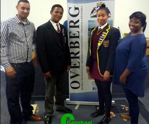 Amy en Sfiso baat by FEDSAS beraad