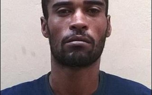 Francois Cornelius May (29) ‘n verdagte wat reeds voorheen weens misdade skuldig bevind is, word dringend deur die SAPD speurtak gesoek vir ondervraging.