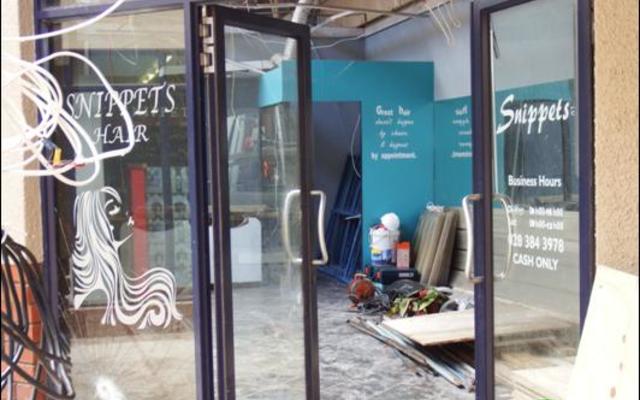Snippets Hair van Chantelle Gericke het die meeste skade opgedoen.    ‘n Nuwe salon is reeds in aanbou in ‘n ander gedeelte van die sentrum.
