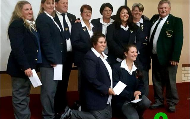 Sandri Lourens (2de van links) staan hier saam met die res van die Westelike Provinsiale Damesspan waarin sy opgeneem is en wat in Februarie 2018 in Bloemhof gaan deelneem.