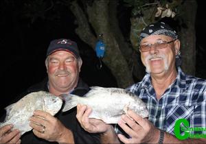 Breë, verleë glimlagte oor galjoentjies