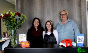 Dinge gebeur in drieë by White Shark Junction