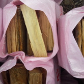 Bloekom - Kaggel Hout - Inside Fire Wood