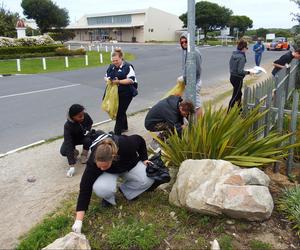 Verstommende 9 054 stukkies rommel opgetel