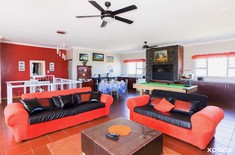 The_white_house_pearly_upstairs_lounge_dining_braai_pooltable_kitchen_1512570387