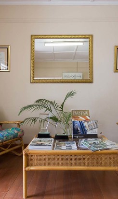 Fine_and_country_waiting_area_1521012814