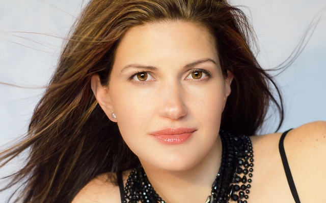 Black_Beadshot_new_1521713783 Black_Beadshot_new_1521713783