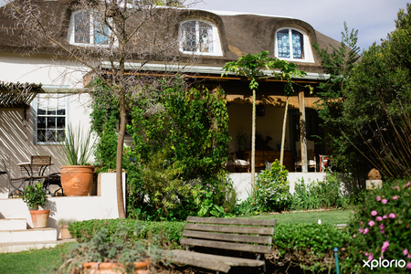 sara_abbott_house_and_garden_1527149257