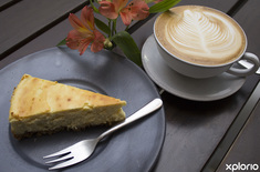 kleinmond_restaurant_bistro14_cake_with_cappuccino_1531820404