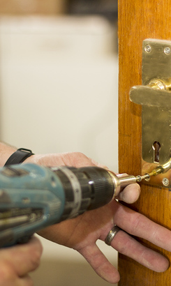 kleinmond_home_and_garden_furniture_overstrand_kaste_installation_handle_1531997819