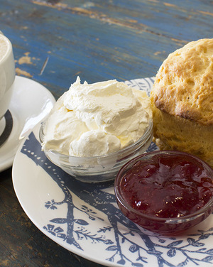 kleinmond_coffee_shop_stoep_cafe_scone_1533906992